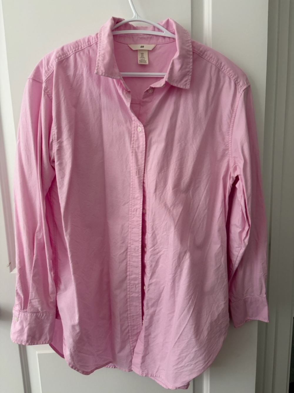 H&M Women's Light Pink Long-Sleeve Button-Down Shirt